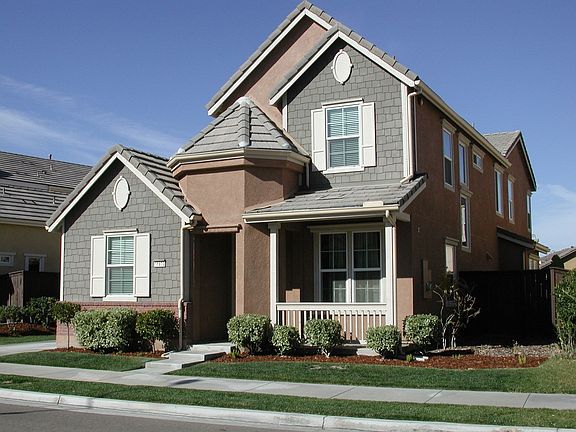 2nd image of 16910 Silver Crest Dr