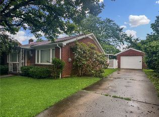 7 E Sheridan Ave, New Castle, PA