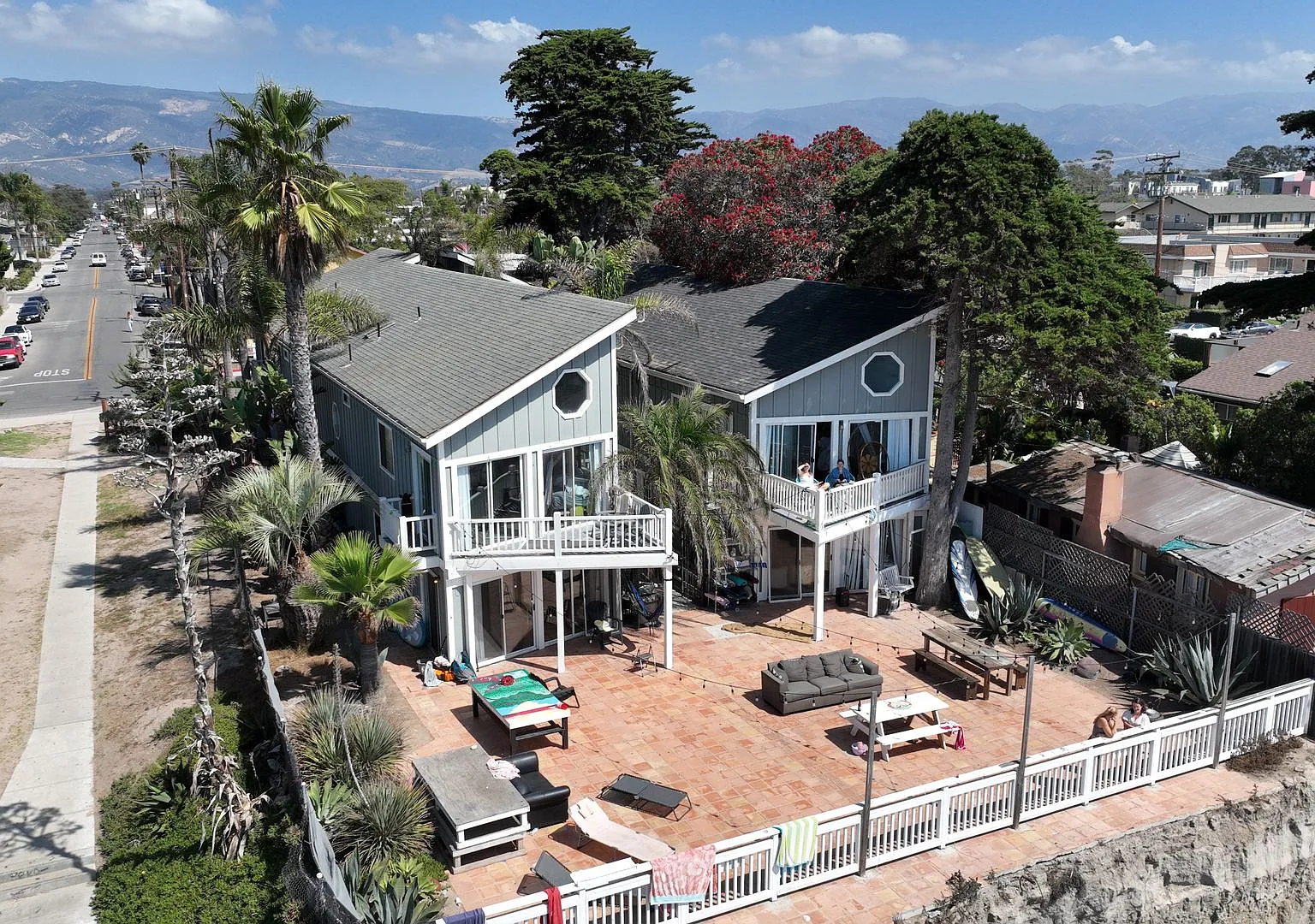 6597 Del Playa — Photo 3