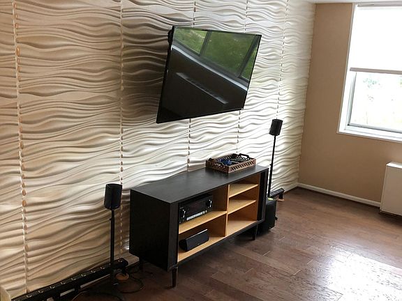 2nd image of 10401 Grosvenor Pl APT 826