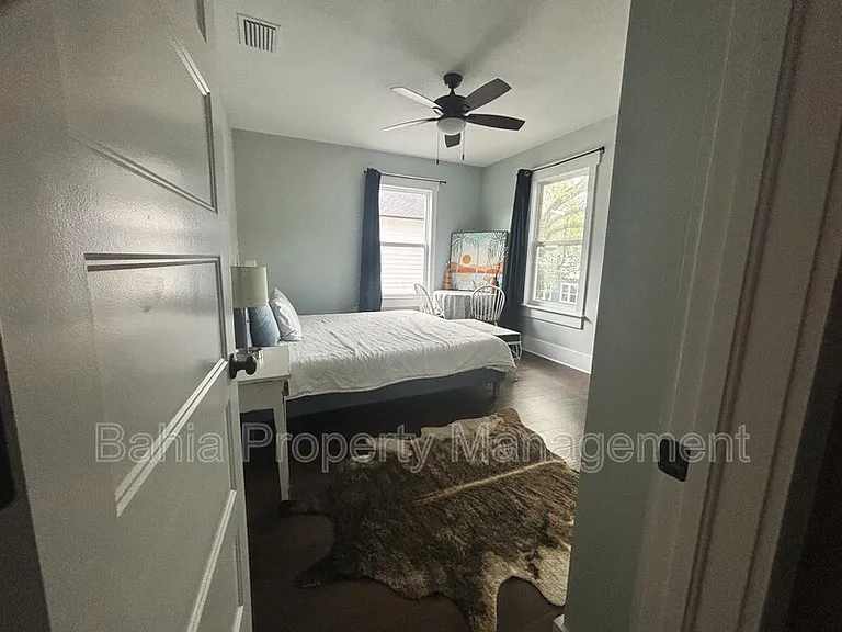 211 E Adalee St — Photo 14