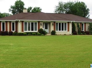 4561 Arrowhead Dr SE, Decatur, AL 35603