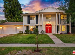 5400 Ellenvale Ave, Woodland Hills, CA 91367