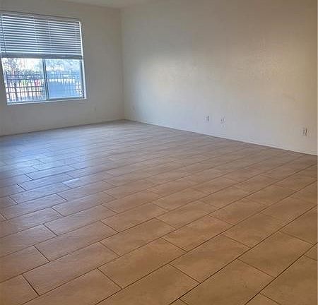 5th image of 4437 Dover Straight St Unit 105