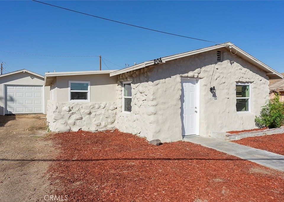 1st image of 204 Avenue E