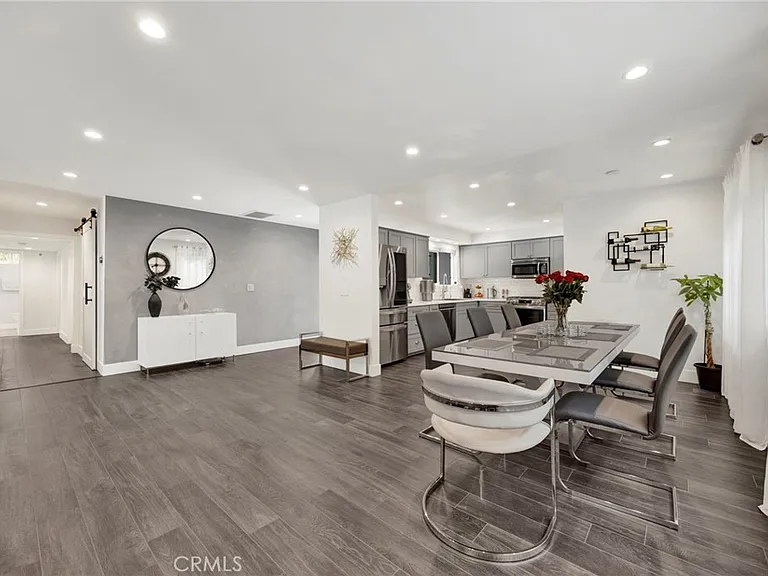 8746 Ruffner Ave — Photo 5