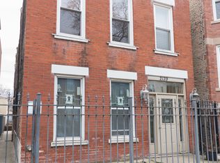 2139 W Huron St APT 1F, Chicago, IL 60612