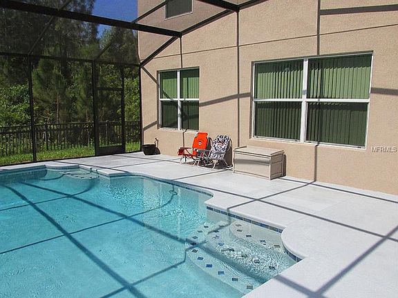 4th image of 901 Emerald Green Ct
