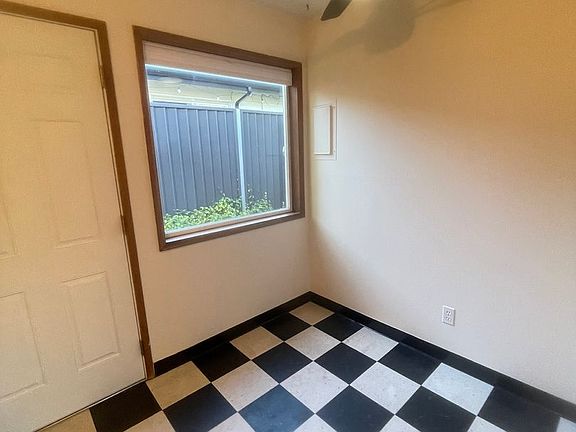 4th image of 5727-5731 NE Hassalo St #1102 & 1107