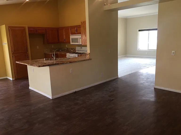 38922 Emerson Dr — Photo 11