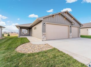 921 S Brek Ave, Brandon, SD 57005