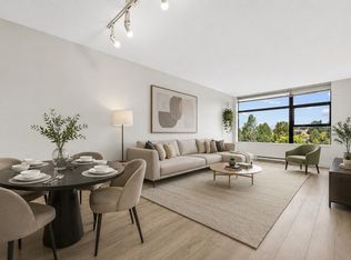 5380 Oben St #808, Vancouver, BC V5R6H7