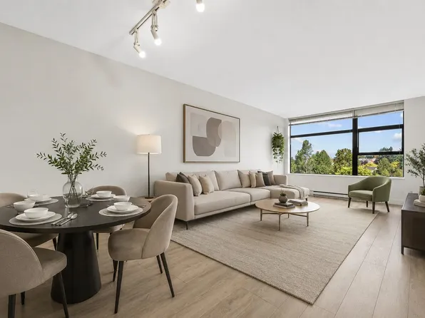 5380 Oben St #808, Vancouver, BC V5R 6H7