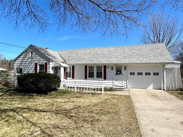 1547 Garloch Dr, Erie, PA 16505