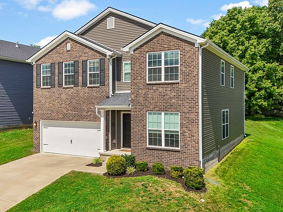 2nd image of 127 Richwood Cir