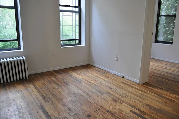 Rented by Sky Management | media 32