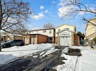 27 Granada Cres, Toronto, ON M1B2H6