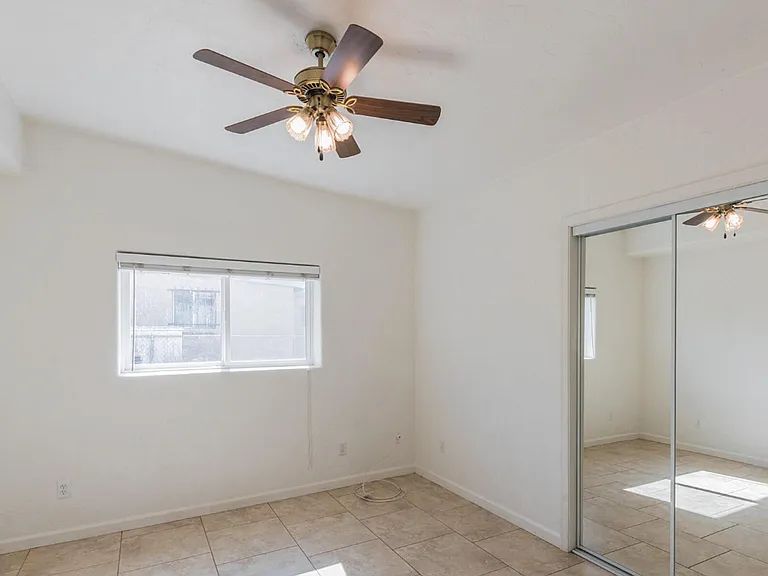 410 E. Waverly St. — Photo 17