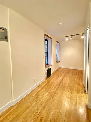 Rented by Waverly Realty Associates | media 31