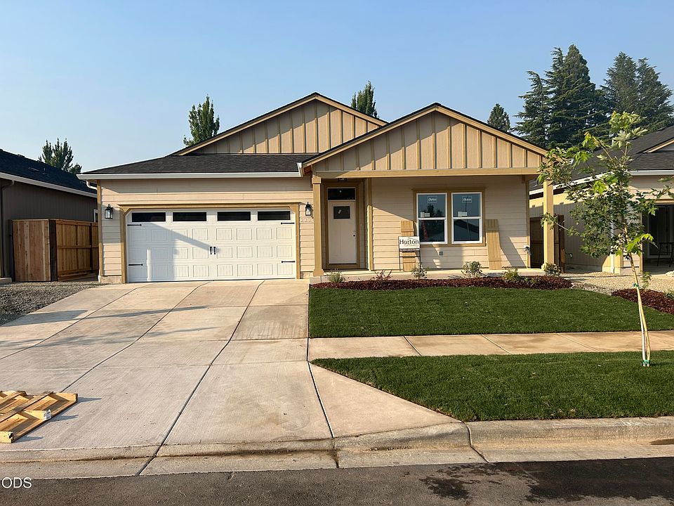 1st image of 2223 Piazza Dr