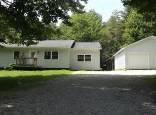 69 Meadow Ln, Franklin, VT 05457