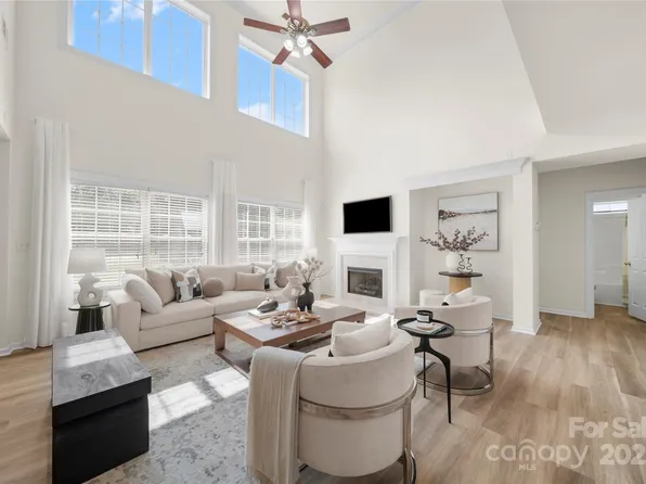 14801 Provence Ln, Charlotte, NC 28277