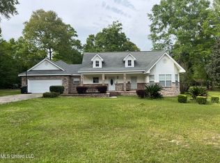 8 Morgan Ln, Perkinston, MS 39573