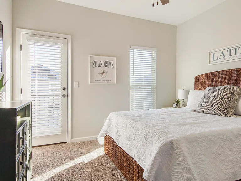 408 Raven Ln — Photo 21
