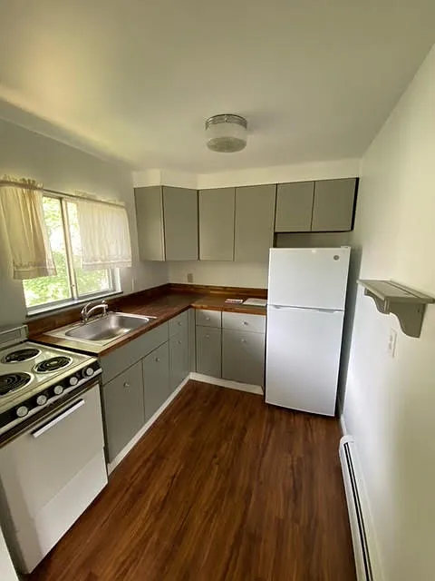 220 W Mosley St #2 photo 1