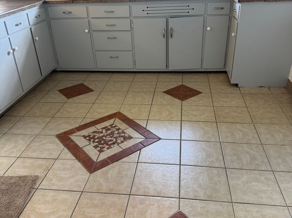 1050 N Shortridge Rd