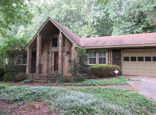 447 Cole Dr, Lilburn, GA 30047