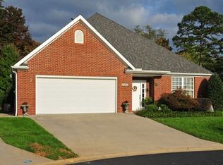 9406 Westland Crossing Way, Knoxville, TN 37922