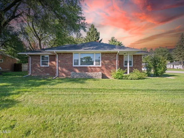 28509 McCarty Dr, Perrysburg, OH 43551