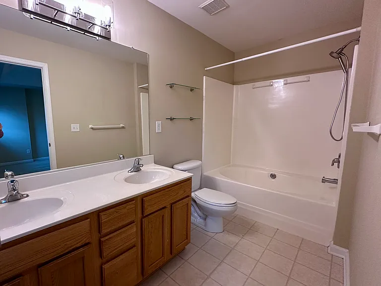 2148 Sail Pointe Ln — Photo 13