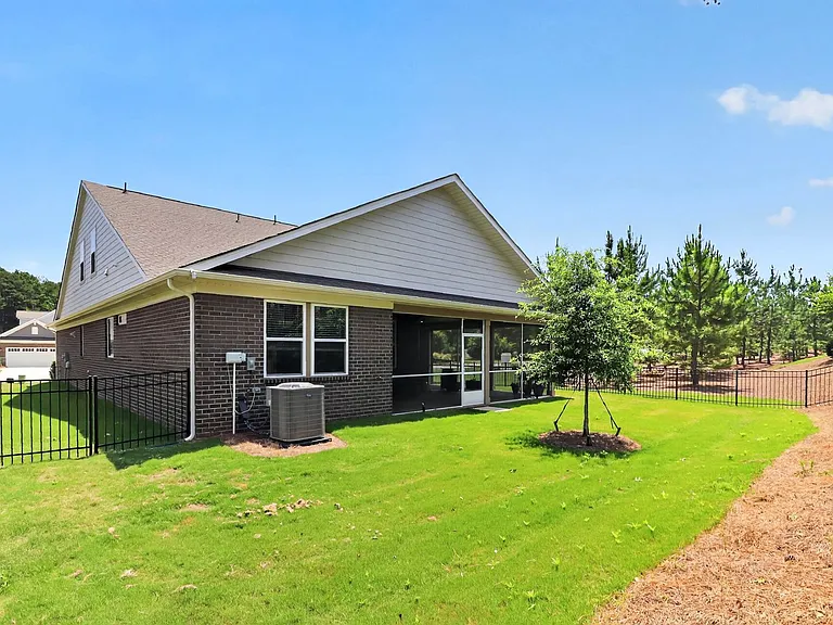 2105 Cadence Trace Dr — Photo 13