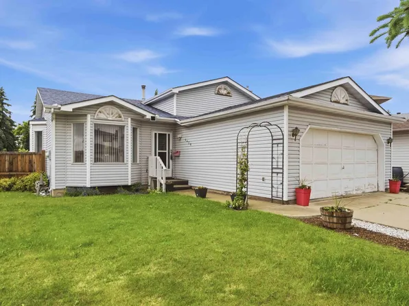 4428 11a Ave NW, Edmonton, AB T6L 6M4