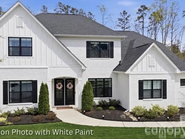 18526 Doves Crest Rd, Cornelius, NC 28031