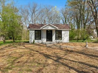 74 Bell Ave, Rossville, GA 30741