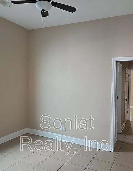 4235 Hollygrove St — Photo 7