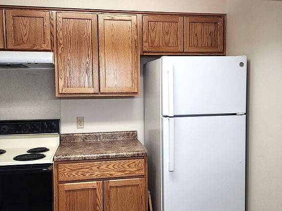 4th image of 10 1st Ave NW #16433043