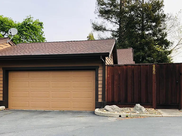 255 Charter Oak Cir — Photo 12