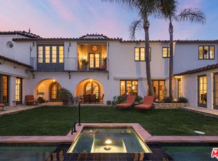 10571 Wyton Dr, Los Angeles, CA 90024