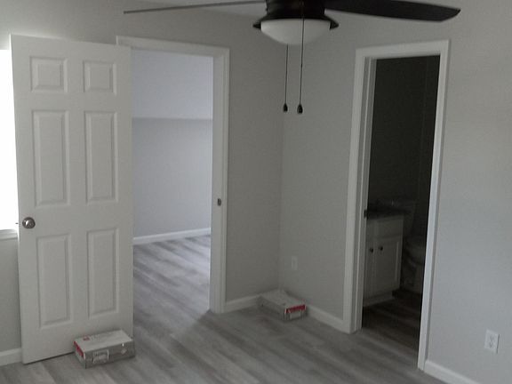 3rd image of 1218 Wonderwood Dr