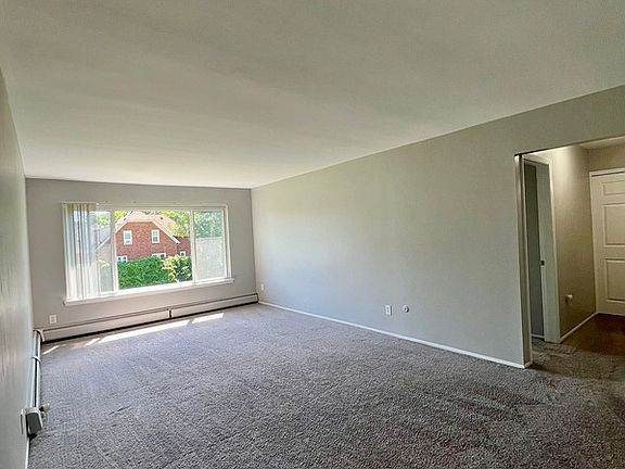 4th image of 360 Walnut St APT 204
