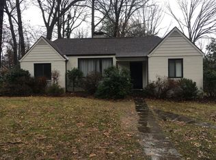 1106 Stonefield Ln, Charlottesville, VA 22903