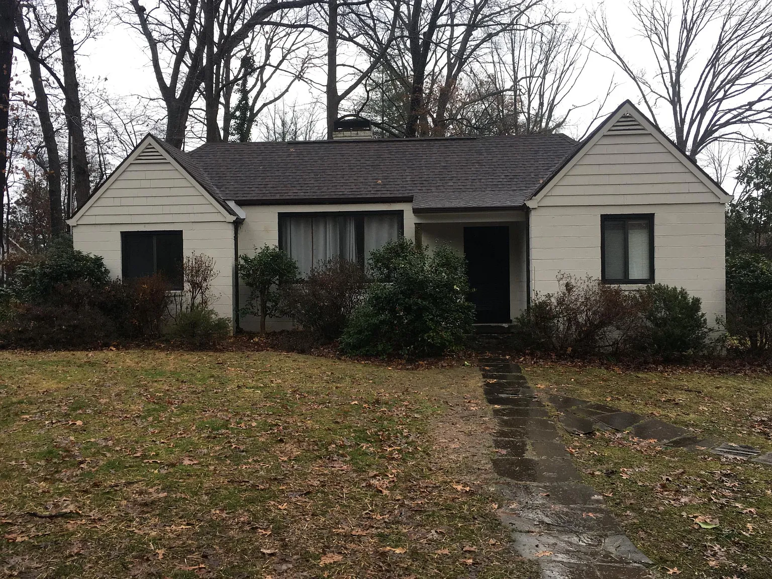 1106 Stonefield Ln photo 1