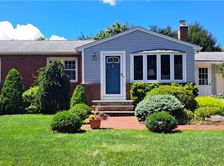 170 Baldwin Rd, Warwick, RI 02886