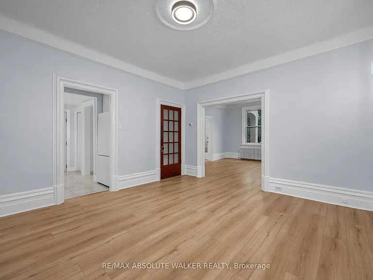 31 Crichton St #A — Photo 13