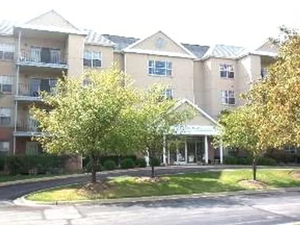 13750 S Bristlecone Dr APT 209, Plainfield, IL 60544