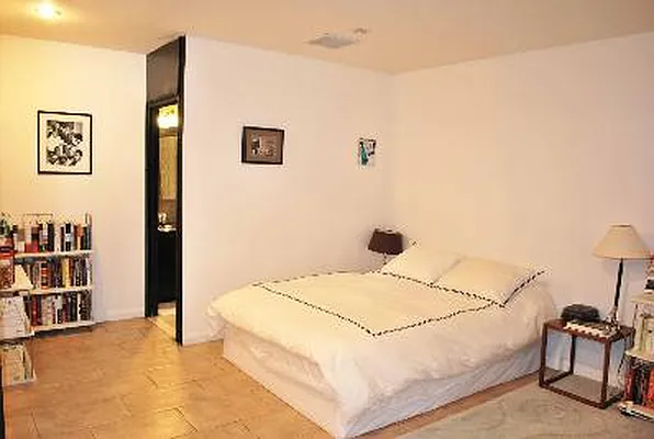 Rented by Corcoran | media 23